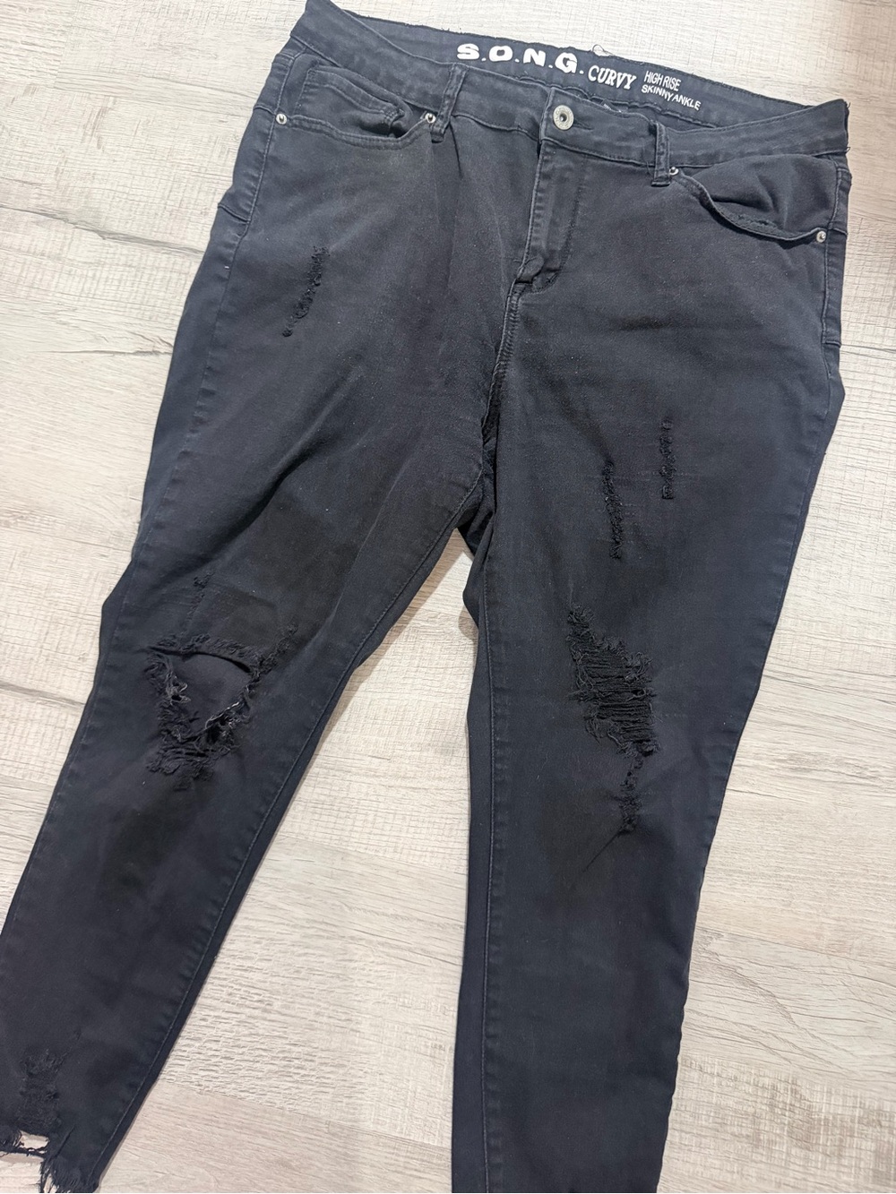 S.O.N.G. Curvy Stretchy Soft Distressed Black High-Rise Skinny Jeans